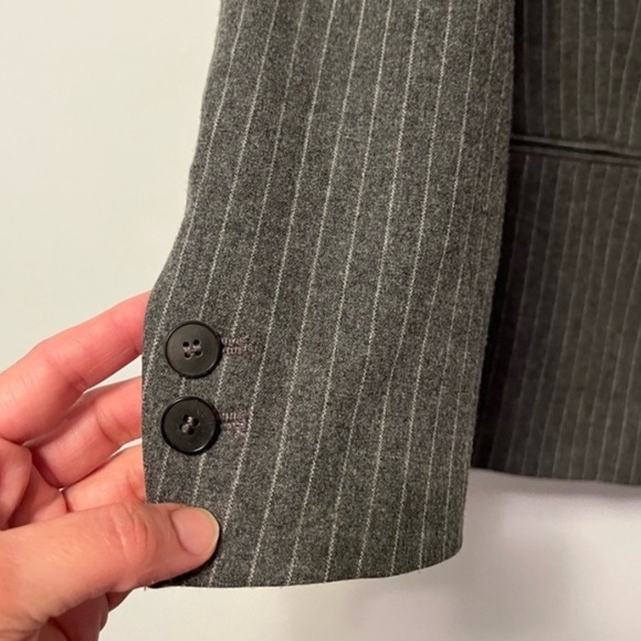 Zara Pinstripe suit blazer - small PTP 18 inch - Picture 3 of 9